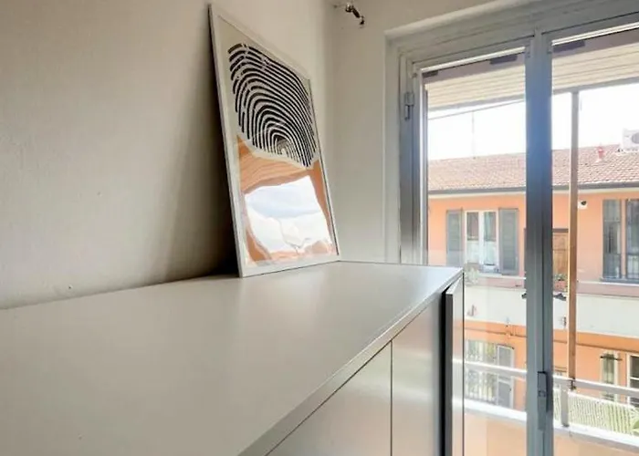 Small Flat * 밀라노